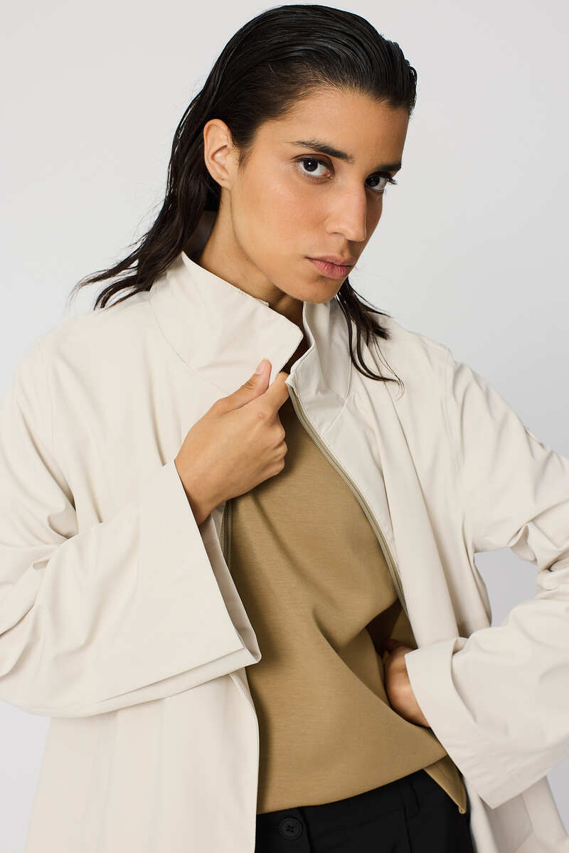 GABARDINA IMPERMEABLE WAI COLOR BLANCO ROTO